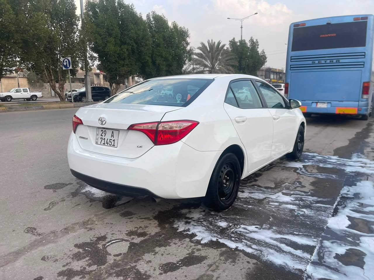 السلام عليك
للبيع كورلا وارد امريكي 

موديل 2018 
بيه قطعين صبغ جاملغ وباب جهت السايق 

رقم واسط  سنوية ل 30 

ماشيه 223 

مواصفات نص فول  

شاشة 

كاميرا 

مانع انزلاق 

جاهزة السيارة من كير مكينه تبريد حداد. 

السعر / 125  

مكانها البصره 
رقمي ***********. الشراي يتصل
