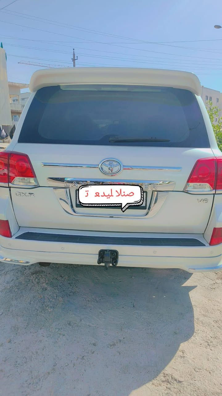 السلام عليكم للبيع لاندكروزر موديل ٢٠١٣ بغداد براميره ماشيه 136حقيقي مكفوله كير مكينه سيارةجديدة ومال بيت على ايد وحدة بدون ضربة السيارة خير من مكاني بغداد رقم الهاتف ***********

