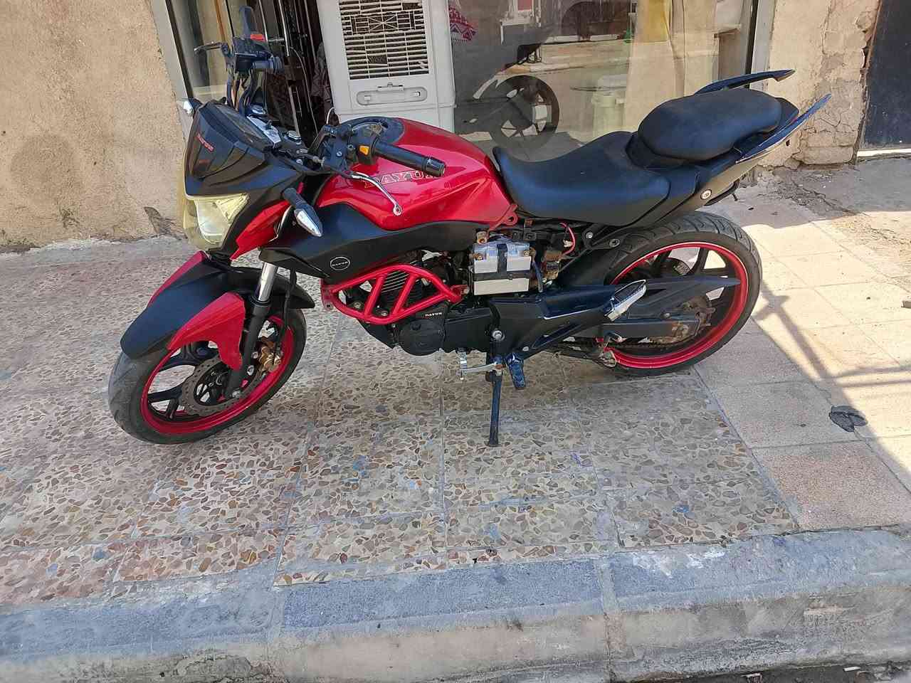 ديون بطح 2021اوراق اصولية محرك200 دراجة كلش حلوة
سعرهة650حي العسكري مال عابد ***********
