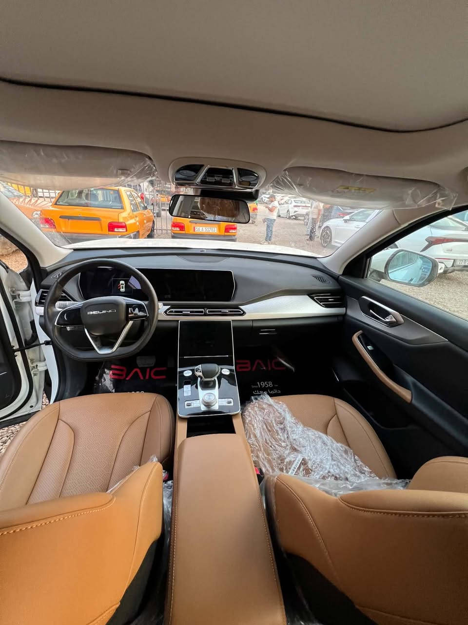 بايك BAIC X7 2025 زيرو
محرك 1500 Turbo
منظومة كير ومحرك ميتسوبيشي ياباني
ضمان شركة الصادق 6 سنوات

المواصفات:
شاشات منفصلة
نظام تبريد لمس
حساسات أمامية وخلفية
كراسي كهرباء مع تدفئة
بانوراما
ثلاجة
كاميرات
تشغيل عن بعد
نظام ركن تلقائي
تحكم أوامر صوتية بالنوافذ والتبريد والموسيقى
4 أنظمة قيادة لجميع الطرق
ومواصفات إضافية كثيرة

موقع السيارة: الديوانية

🟧 لمعرفة السعر علق على المنشور يوصلك السعر
