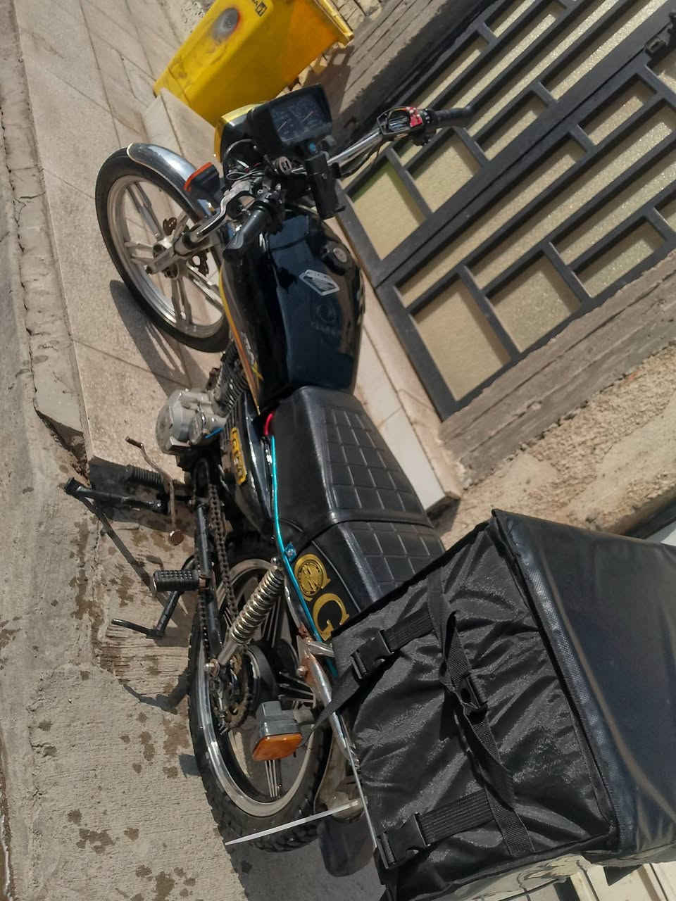 دراجه كاملة مابين اي نقص مديل 21مكينه لاتبخير ولانقيص 5نمر ترتيب  جديد زنجيل بكره كله جديد بدون اوراق سعر 450وبيه مجال مكان تقاطع درويش تراث ***********مامتواجد عل نت
