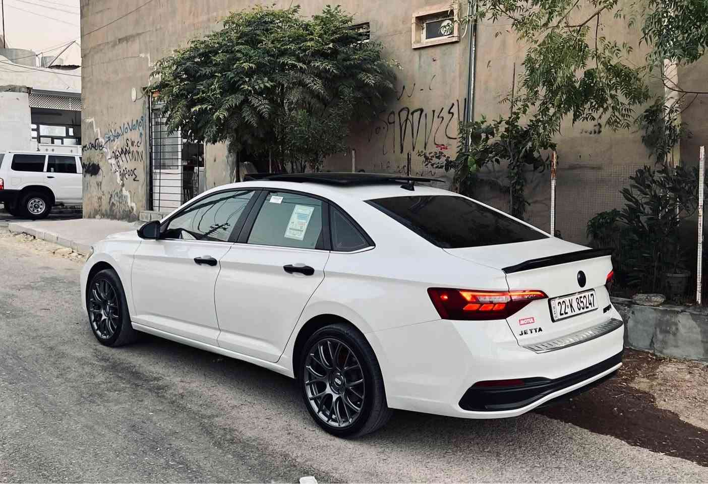 vw jeta 2022 se pluse 
فول مواسەفات ڕادار و بەوابە و ڕادێتە بیلادی 
بۆیاغ بۆنیت و یەك بست لێوی چامڵغی لێوی بەتانە قیچەكی ھەیە شانسی بەشەرت 
كامل جوانكاری لۆ كرایە لە ھیچی كەم نیە 
سەنەوی ھەزە تعویل غڕامە ھەموو قەلبی بەشەرت
شوێن ھەولێر 
واتساپ *********** أربيل, العراق
