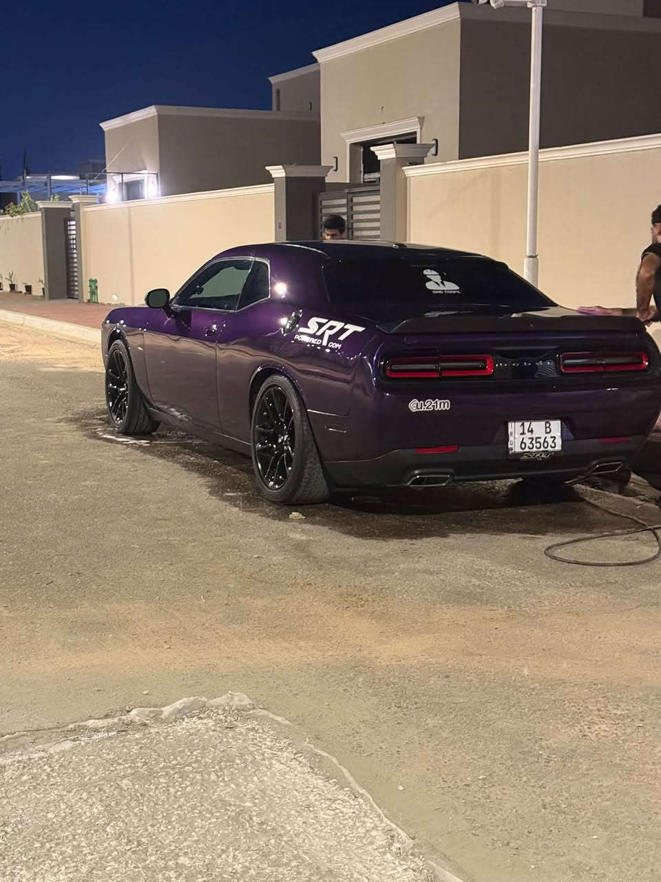 جالنجر 23 sxt رقم بصره بأسمي ماشيه 40

تغير لون من رصاصي لبنفسجي بالسنويه بنفسجي 

حادثه جاملغ وبنيد 

كشنات جلد اسود تبريد  كير مكينه خير من الله 

منضومه زنون بيها شاشه وسط وسياره حلوه مال جناي الشراي يتصل ع رقمي وبالخدمه ***********

بالنسبه  لسعر140 وبيها مجال لشراي الي ماتفيده  وسعرها غالي تحصل هواي سيارات  والله يرزق الجميع 

مكاني بصره📍

موجود واتساب ❤️.
