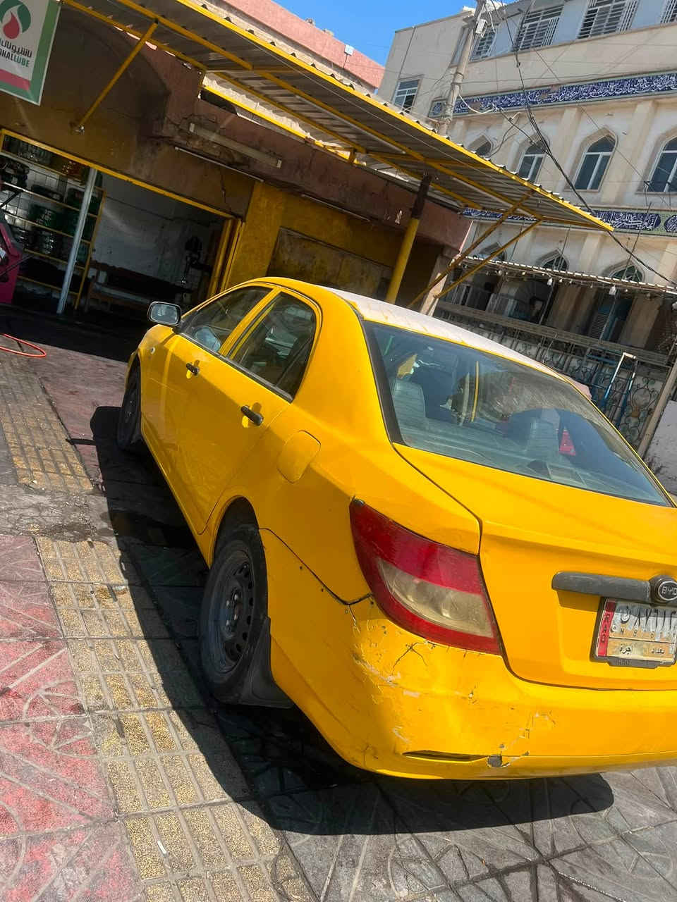 بي واي دي f3 موديل19
كير ومكينة كورلا نحلة1800
بيهة منضومة تبريد جديدة 
ومنضومة مي جديدة 
منضومة غاز كاملة بس يحتاجلهة ربط 
بيهة 4 قطع 
مكاني بغداد الشعلة 
السعر 55 وبيها مجال
*********** بس واتساب 
*********** فقط اتصال
