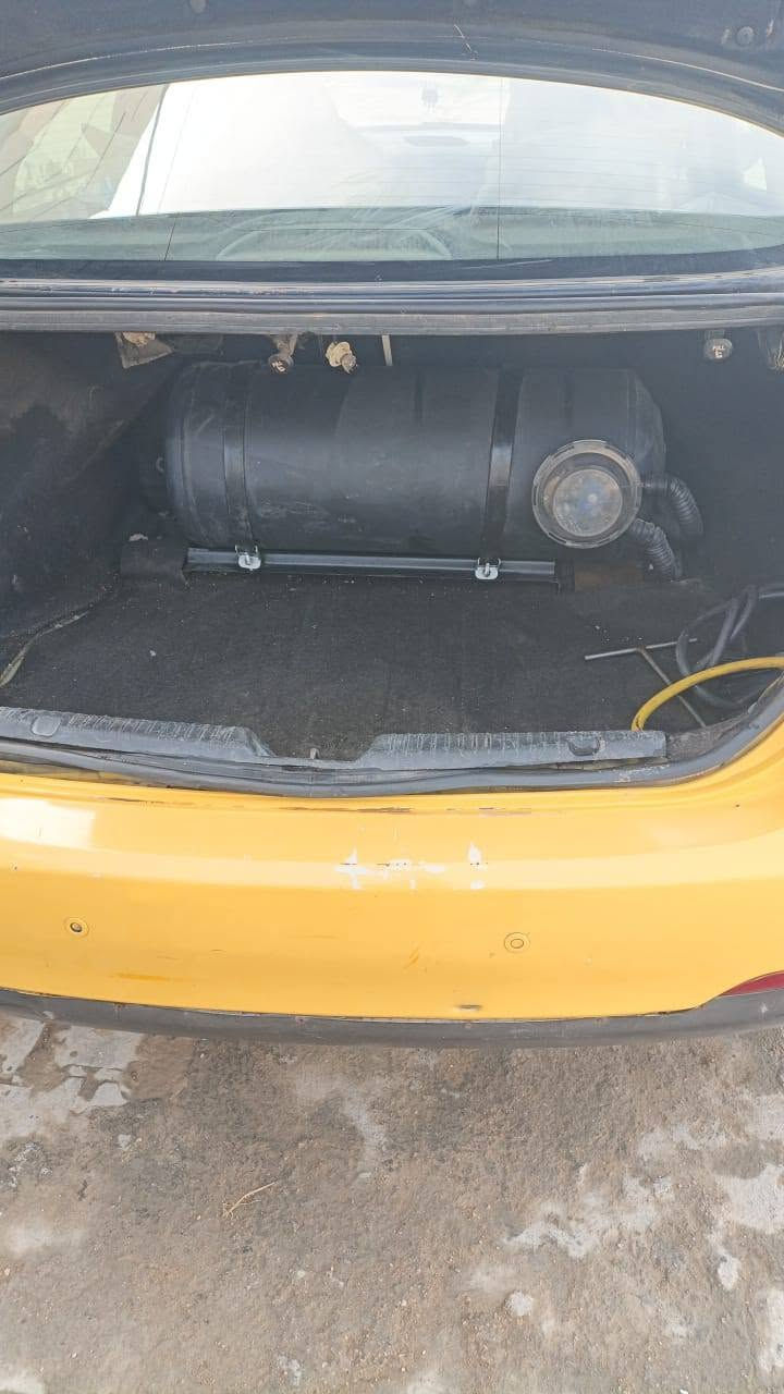 السلام عليكم فورتي موديل 16 السياره بسمي
حادثه من امريكا دعاميات والجاملغ الخلف السايق بي بارد السياره جاهزه كبل للشارع بيه منضومه غار
كير ومكينه وتبريد مكفولات السعر 105 وبيه مجال
الرقم ***********
العنوان بغداد حي اور
