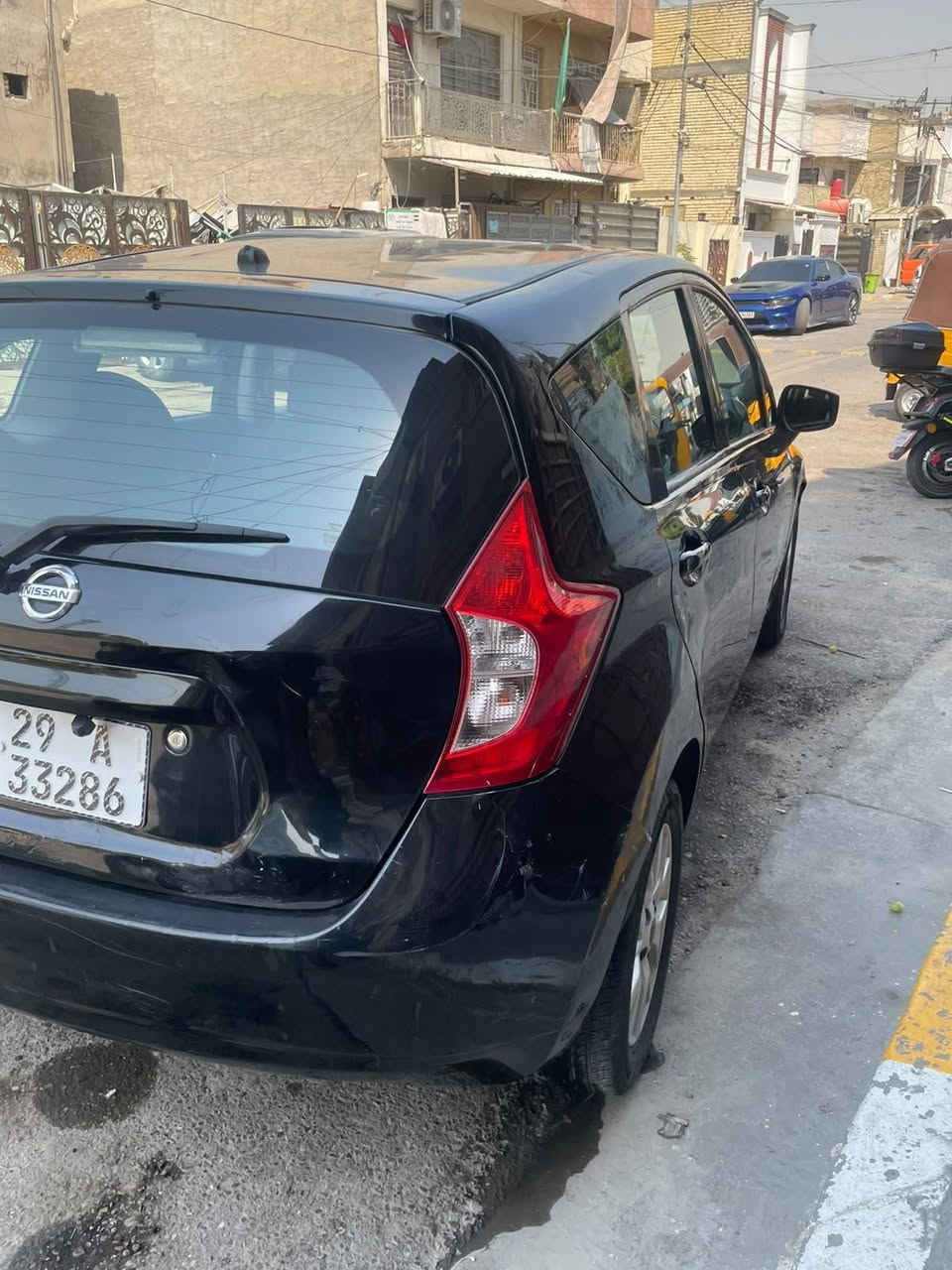 Nissan Versa 2015 
رقم واسط دولي تحويل مباشر 
حادث امريكا جامغ فقط هنا بيهه طخطخات مصبوغه حزام بدون دواخل 
مكينه جديده تبريد شغال حداديه جديده 
سياره جاهزه مابيهه نقص شاشه تحكمات جام كهربائي 
بيع او مراوس سعر 77$ 
مكان بغداد الحريه 
***********
