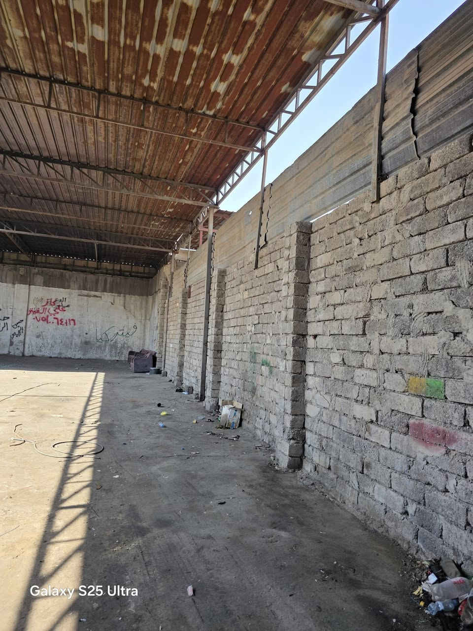 كراج مسقف • ٣٠٠م • وادي عكاب