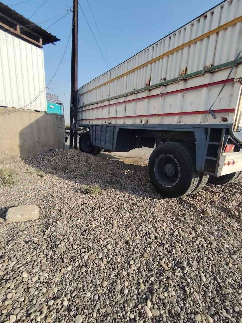 السلام عليكم ورحمة الله وبركاته للبيع عربانه شاصي بلادي دناكير برينه مال اقجم والباقي شوف العين تواير نص عمر كلو كتان صينيه ١١٠ جديده الطول7ونص السعر ١٠٠ وبه مجال رقم الهاتف *********** /***********
