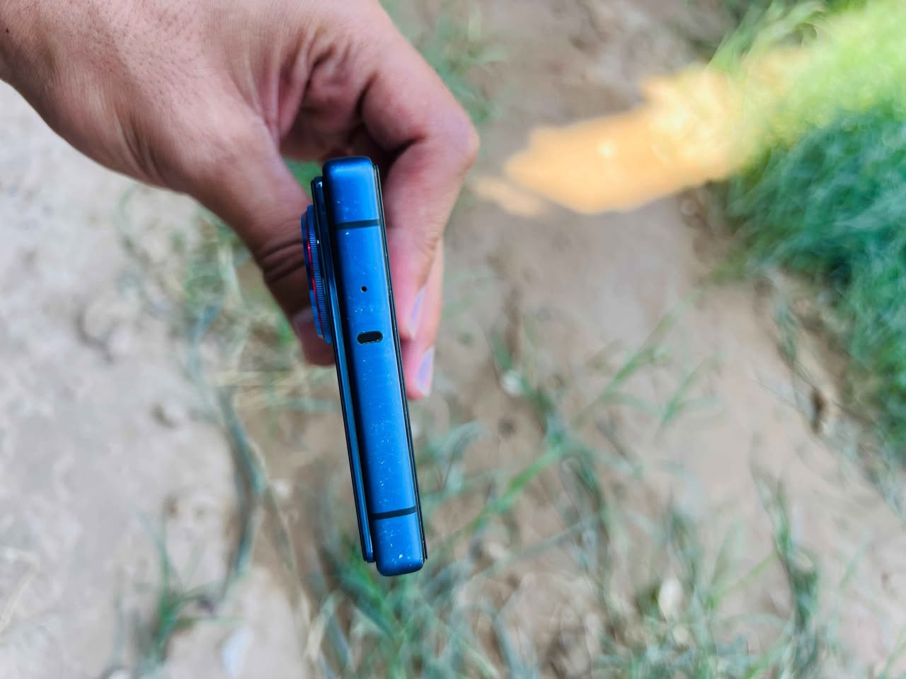 سلام عليكم متوفر نسخه خاصه 
Nubia z70 ultra 512 ..16   665 الف 
كامل ملحقات نظافه 95 % 
للاستفسار واتساب لو اتصال *********** 
📍كركوك-صلاح الدين -توصيل بغداد وشمال متوفر 
samsung used store🥇 كركوك, العراق
