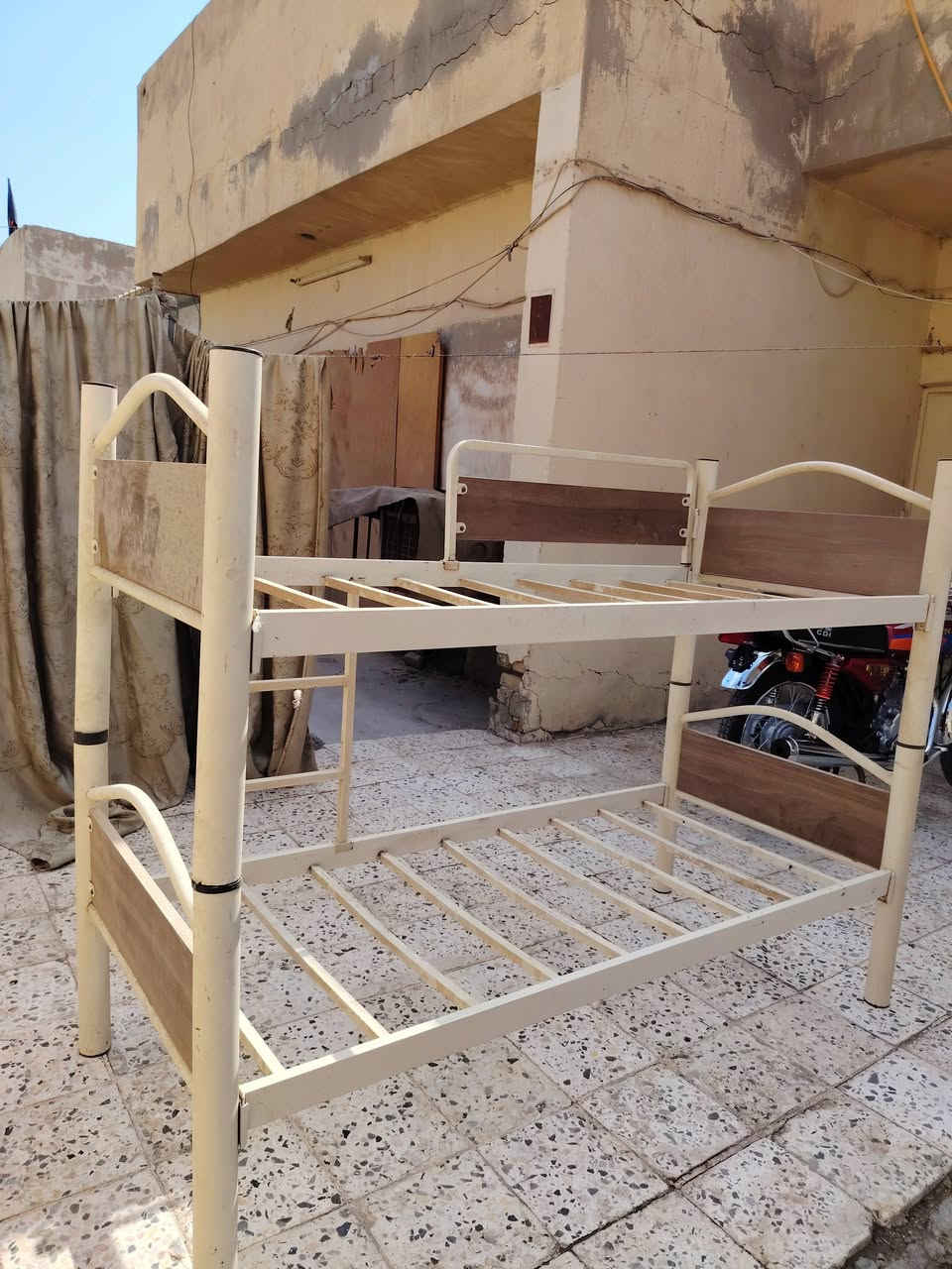 چربايه طابقين نضيفه ومرتبه
السعر 75 الف وبيها مجال بسيط
الاستفسار ***********
