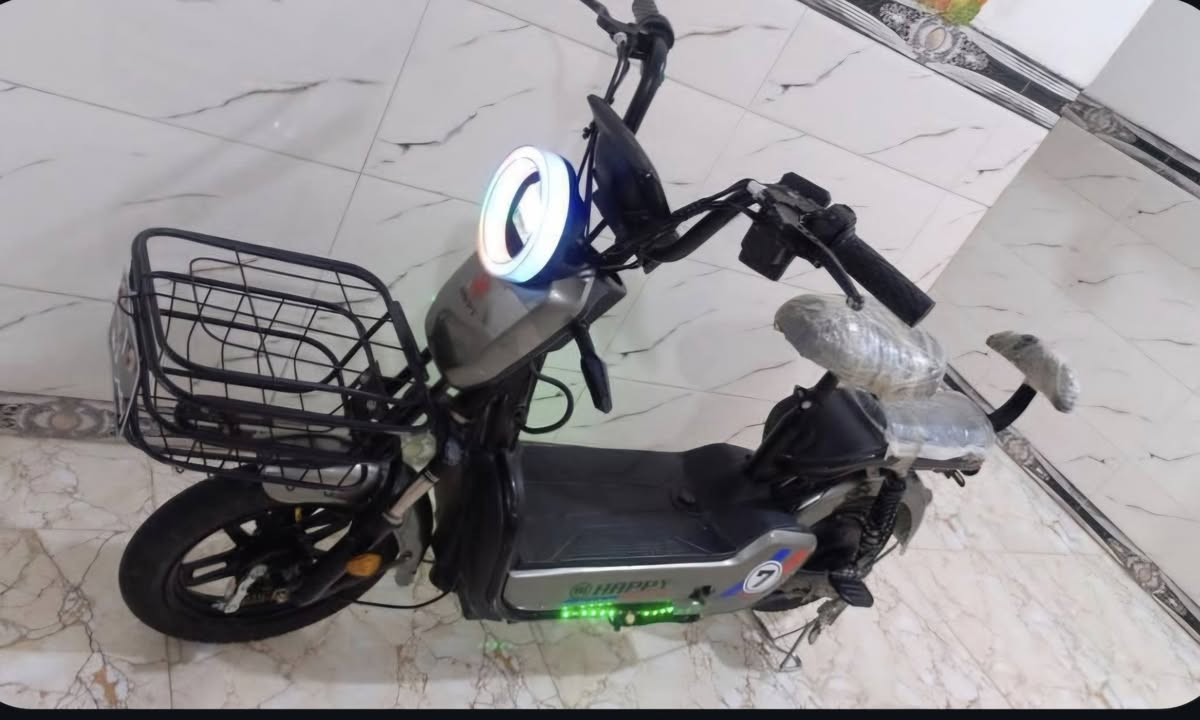 سلام عليكم ♤ بايسكل شحن كامل مواصفات نضيف شوفت عينك السعر خاص على هذه لرقم ***********
