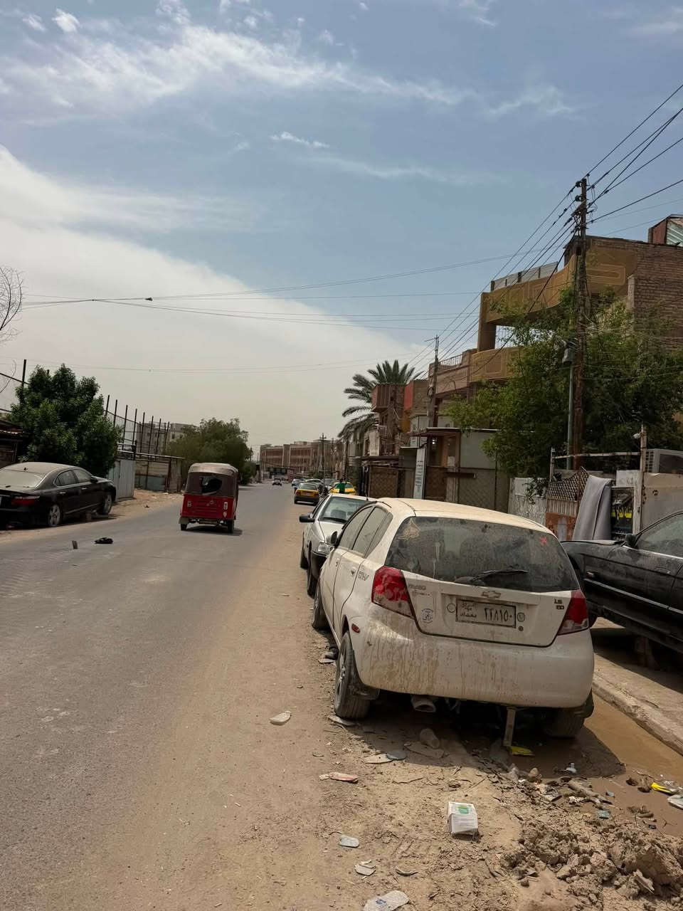 السلام عليكم 
قطعه ارض للبيع او مراوس بيت
المساحه 105 
واجهه 5.25 سم نزال 20
بالتجار مقابل كليه الامام الكاظم شارع تجاري
السعر اتصل *********** 
السعر مناسب
