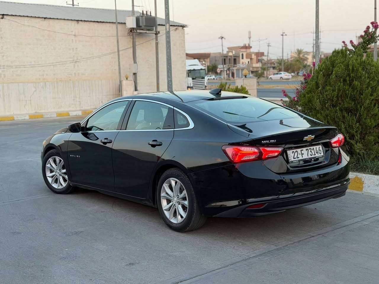 سلام عليكم 
ماليبو موديل 2021 مواصفات LT
گير محرك بشرط مامفتوح
سنوية رقم هزه جديد لحد 2028
شرط تحويل غرامات
سيارا فقط بنيد صبغ بدون ايرباك بدون داوخل  بدون تعديل بدون رصعه

سعر 92$ مجال قليل
مكاني كركوك
رقم موبايل ***********
*********** كركوك, العراق
