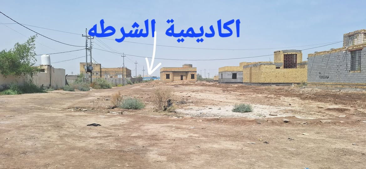 بيت زراعي • مقابل اكاديمية الشرطه • ٣٠٠م