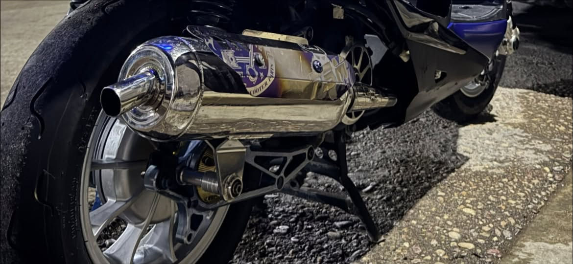 بوري عدل قطعتين بدون لحيم جعره ووزه قويات مكاين كبار ترهم حلك وبوري عريض عنواني بغداد بدون واقيه
***********
