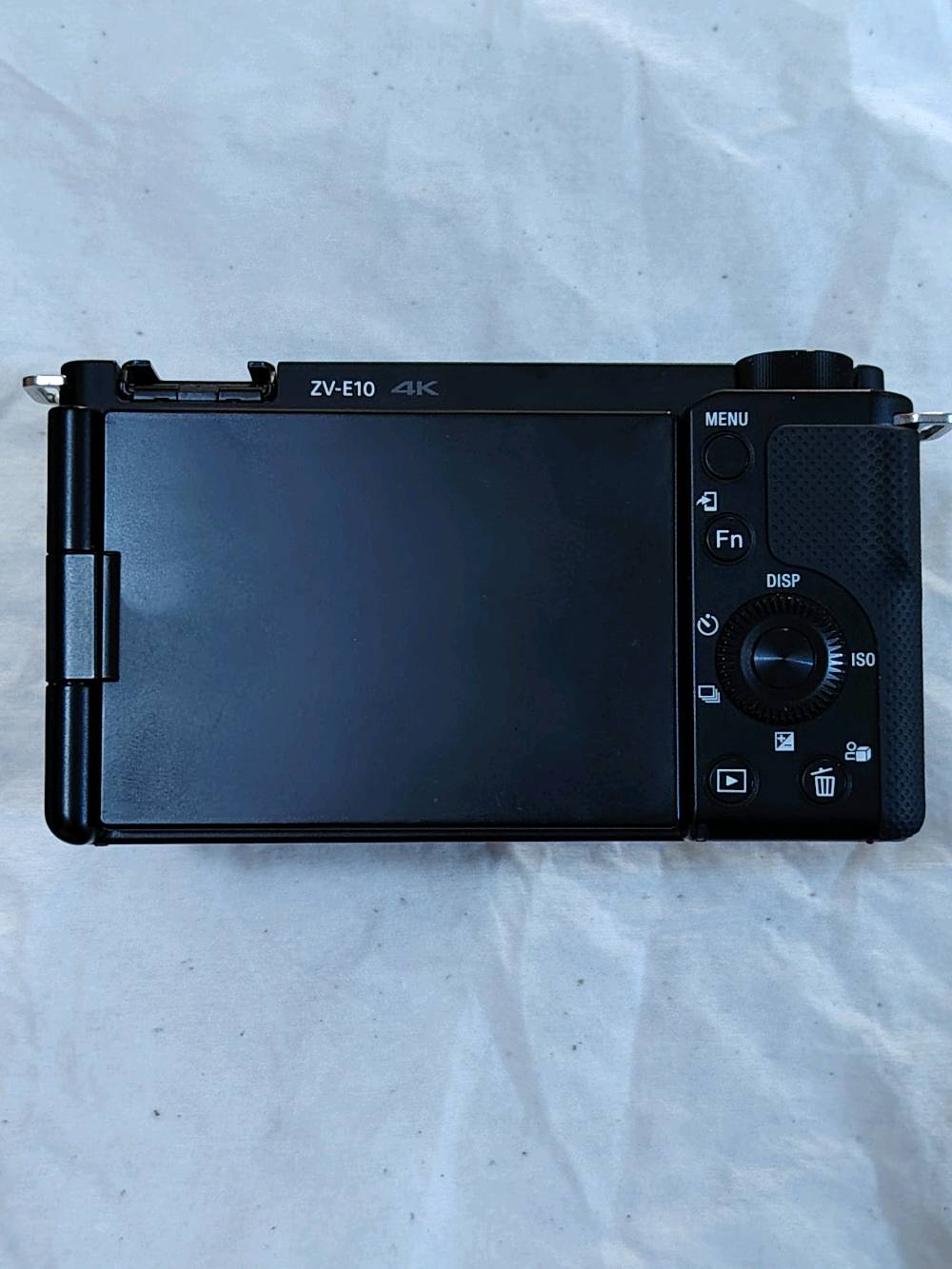 للبيع Sony ZV-E10
كاميرا نظيفة جدًا وبحالة ممتازة، استخدام خفيف

🔹 شتر Shutter: 1081 فقط
🔹 العدسة: Sony 16-50mm OSS II
🔹 تصوير 4K
🔹 البطارية أصلية
🔹 مايك sony الأصلي
🔹 الشاحن والأسلاك موجودة
🔹 حزام Sony الأصلي
🔹 العلبة والأوراق موجودة
🔹 جميع الملحقات الظاهرة بالصور موجودة

للجادين مراسلة واتساب: ***********