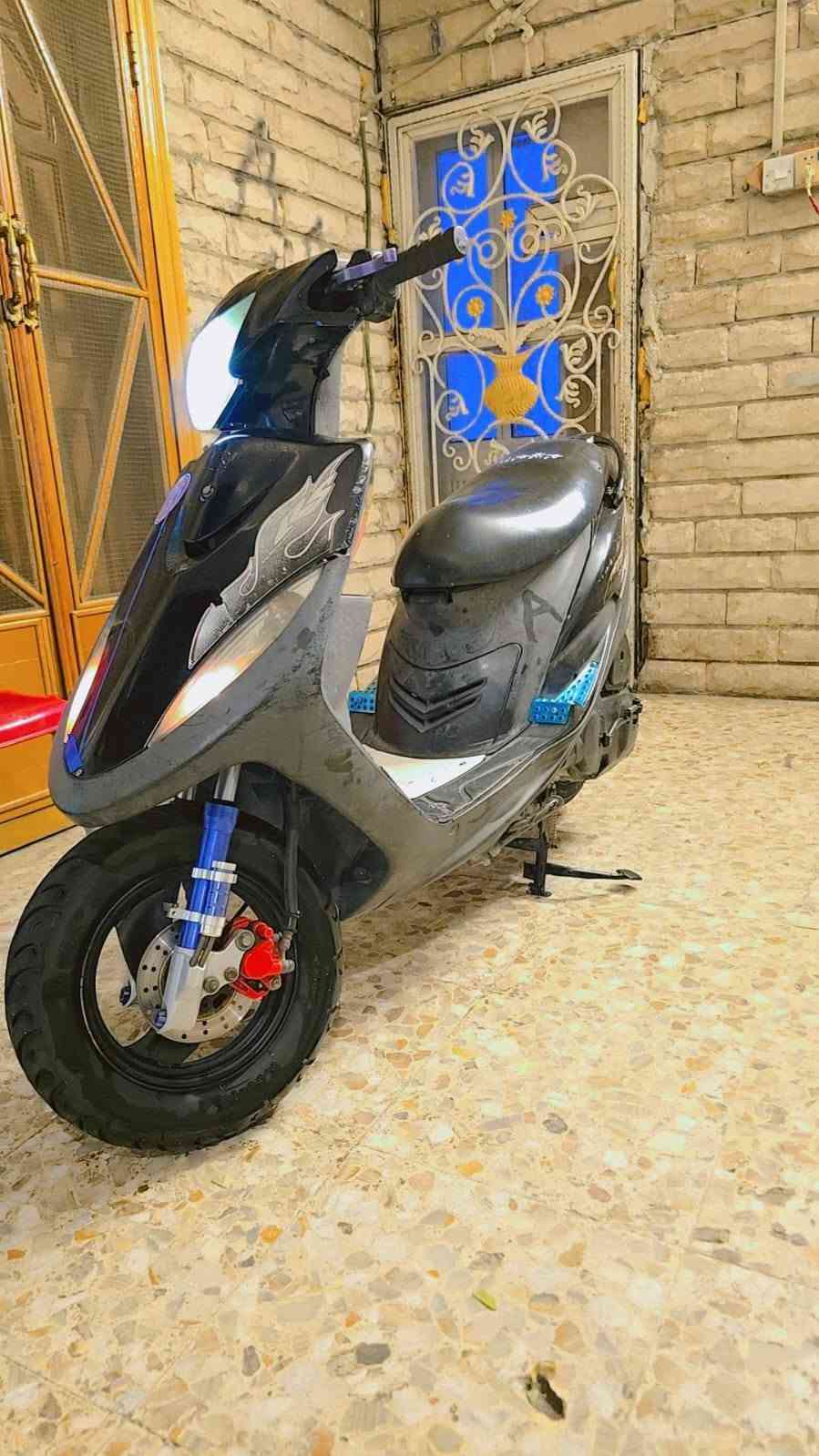 ماكس عدله جديده كلهة شغاله مكينه مامفتوحه سلف هندر اشاير سكنات ما مفتوحه مشي نهضه خير من الله بوشه ابريكات 49 ابلاديه لايت عالي وناصي دبلات امامي وخلفي  اماميه وخلفيه جاهزه اخت الرمبه نعومه كلش حلوه كفرات اصلي حواضن اصليه عدادات الكهربايات كلها شغاله لا تبخير لا تنقيص ما بيها اي نقص شرط الفحص مكان البصره  السعر ٦٧٥ ***********
