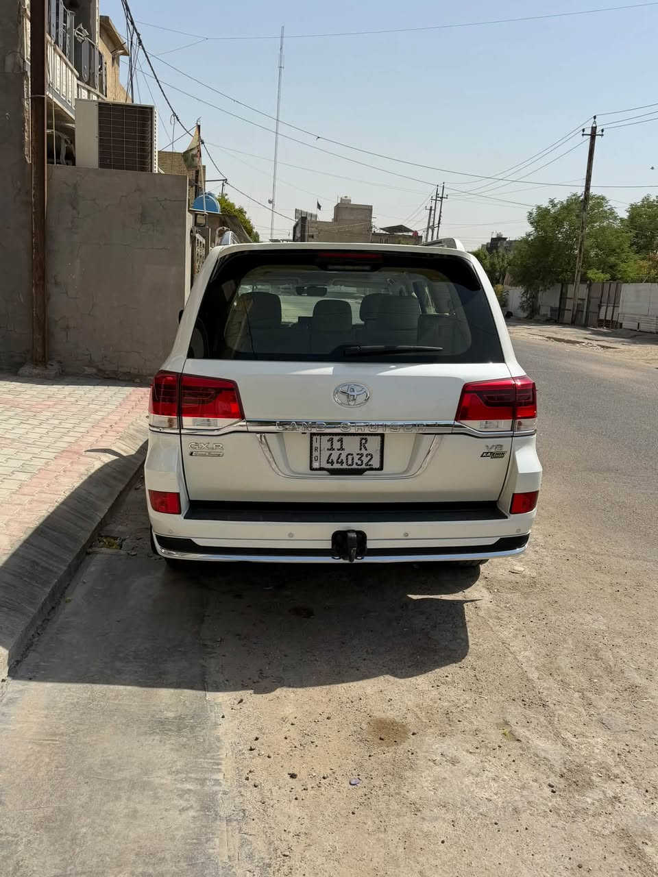 سلام عليكم لاندكروز 2019 للبيع محرك4700 8v سياره جديده كلشي مابيه سونار مرافق  ماشيه 83الف بالمنشور سعر 5شدات💸 المكان بغداد رقم ***********
