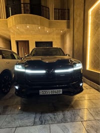 لاندكروز بلاك اديشن • ٢٠٢٥ • مرقّم بغداد