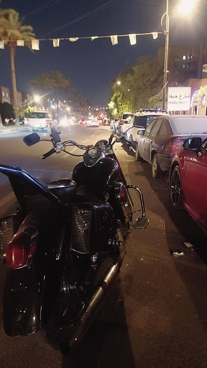 سلام عليكم هوندا شادو 400 دراجه مي زيتي دهن امزويل بلكات اصلي جديد كامله عل اخر السعر 12 مكان بغداد ***********
