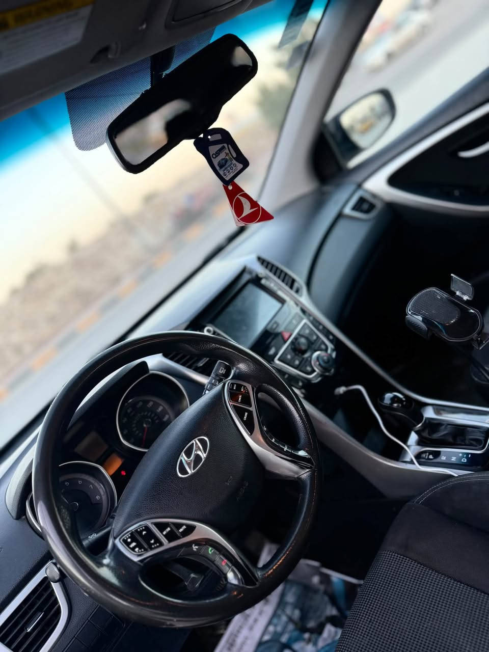 سلام عليكم ✨

‎🚗 هونداي النترا هاشباك موديل 2016 (أمريكي) 🇺🇸
‎🔹 شاشة كبيرة
‎🔹 محرك 2000 GDI (مفتوح)
‎🔹 ماشية 120 ألف كم

‎📌 السيارة:
‎✔️ رقم جديد وما عليها أي غرامات
‎✔️ مسجلة باسمي
‎✔️ جاهزة للاستخدام وما بيها نقص

‎⚠️ ملاحظات:
‎🔸 تحتاج دبلات أمامية فقط
‎🔸 بيها سونار (وإذا تحب تفحص حسب رغبتك)
‎🔸 حادثها صندوك
‎🔸 بيها شخوط ووطخات بسيطة
المحرك مفتوح مبدل بي رواجز
‎📍 الموقع: بغداد – السيدية

‎📞 للاستفسار: ***********

السعر78$وبيها مجال
