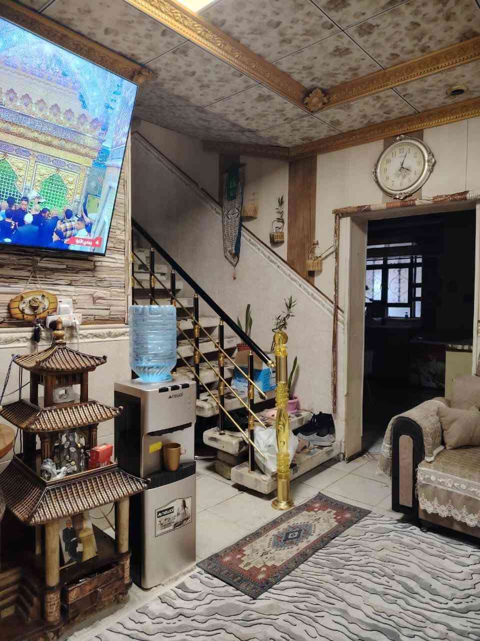 تحيه طيبه لمتابيعنا الكرام 💠
متوفر دار سكن للبيع منطقه الجربوعيه الاولئ
قرب هايبرد وليد السعر 175مليون مع مجال 
طابو صرف  مساحته ٢٠٠م بناء ٢٠١١ نظيف
طابقين
الطابق الأول
غرف نوم ٢
استقبال
صالة
مطبخ
صحيات٢
طارمه
حديقه
الطابق الثاني 
غرف نوم ٢
صالة
صحيات
للاستفسار مراجعه مكتب ابو سلام للعقارات سماوه حي الصدر قرب فلكه ساعه مقابيل مطعم دجله
اتصال ***********
واتساب ***********
