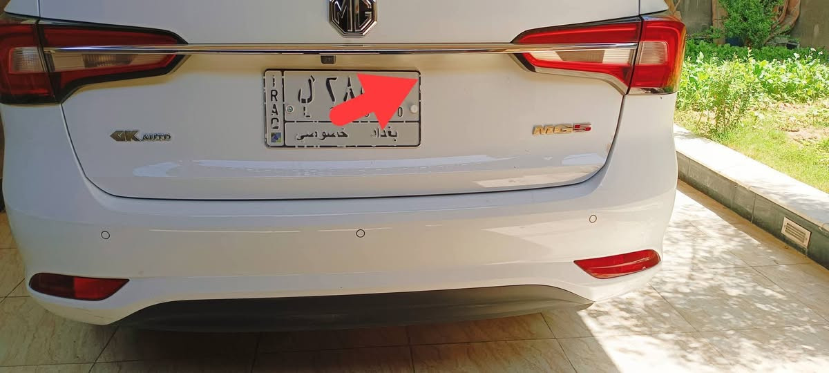ام جي ٥ • نص فول • ٤٠٠٠٠