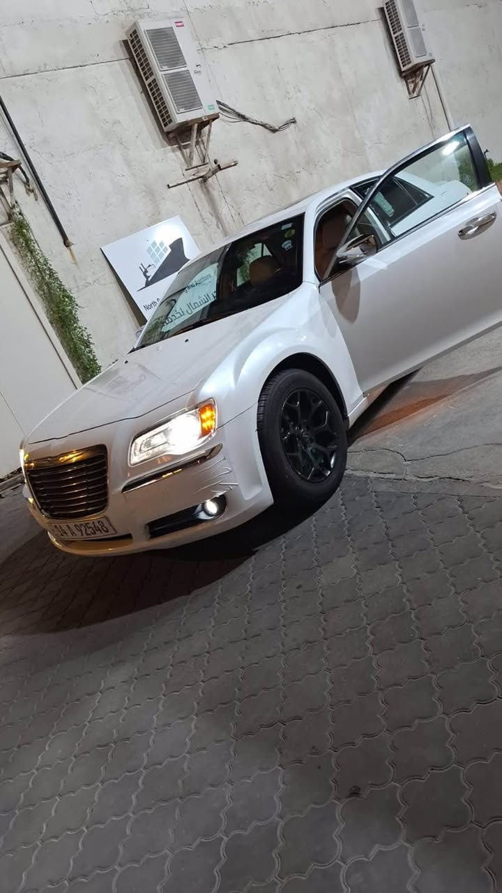 اوبما مديل 13 السياره كارتون بيهه اتلث قطع صبغ دبل كلير في شركة اوباما ابأمريكا تقرير فيضات امطار في انييوك للدوسه تعمل وتسير مامشتغل كفاله عامه  فقط طخات بسيطه اي اكلوب بيهه مامشتغل  اي كلوب بيهه بدون حادث ولا ارباك ماشيه 119 ميل السياره كارتون فئت C فول بونراما دخوخل كارتون السياره ابأسمي شرط تحويل عند الشراء مباشر   بعد الاتفاق السياره محدثه برامجهه خليجي رديتر ولف حمامه كله امبرمجه تبريد ثلج  السياره ادامه كامله جانت مضمومه وطلعت تسجيل جديد كل نقص مابيهه شاشه جبيره بونراما داخل بيجي كشنات جلد كهرباء ادامه كامله نوزلات بلكات اصلي كلشي ادامه اصلي وجديد اترايك للسعوديه شرط كل نقص مابيه ابد وعدك فحص وفحص وحته صور التقارير مال امريكا ولعراق موجودات علماً السياره داخله في ضمان امريكا في المزاد لا تقرير سرقه ولا حاث ولا هاي الامور يعني مرغوبه في المزاد وعدكم شوف العيد  السعر 175   السياره لامشتغله بخط ولامفتره اهواي من البيت للعمل ومن العمل للبيت ومرات حته ما اطلع بيهه  حته الباتري اصلي الهندي توه شاده وبي ضمان وحته الدهن جديد بي 5000 تمشي بي  العنوان بصره ***********  المو شراي لايخابر رجائاً وشكراً البصرة, العراق
