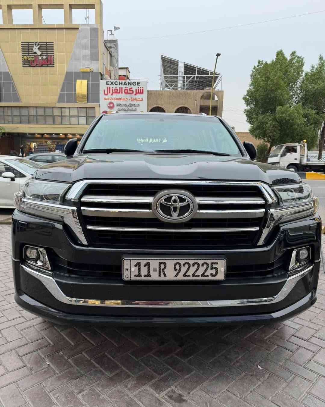 لاندكروز GXR • ٢٠١٩ • ماشي ٦٧ الف