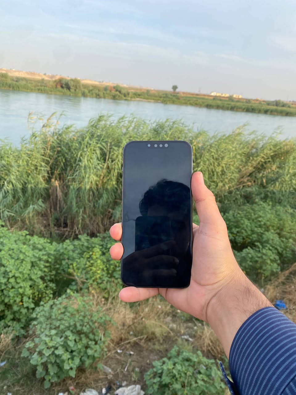 آيفون ١٣ برو ماكس • مفتوح • شرط