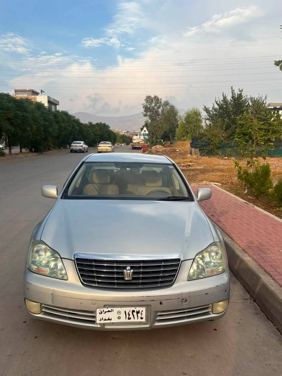 بە ناوی خوا
شاهینە 
براوە براوە براوە
۲٠٠٥
ناو زەرد
بەحریە. سەیارەکە
هەمو گیانی بە شەرت
بجوک بەبجوک
حاسەی هەر چوارلاکەیئیش  ئەکا
تازە داخلە کامل مەسرەف کراوە
بەس لە پۆلیشێکی کەمە
٤ تایەی لۆکی لە ژێرە
نرخ:٤٤ مەجال
بۆ زانیاری زیاتر
٠۷۷۷۱٥٥٥٤٤۷
