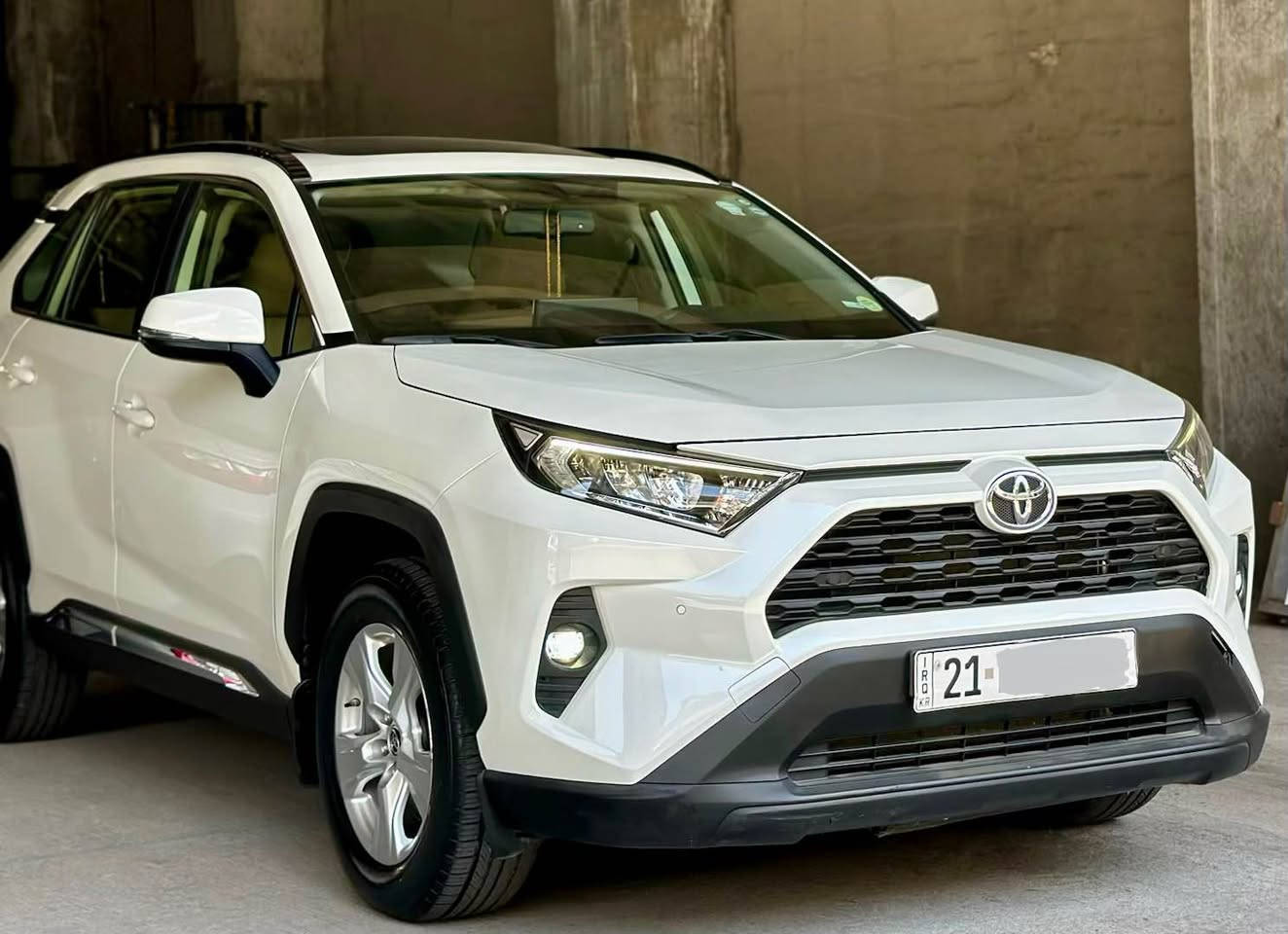 TOYOTA RAV4
﷽

تۆیۆتا ڕاڤ4 خلیجی سفری شەریکە بۆ فرۆشتن
مۆدێل 2020
سەیارەکە زەمان و سفری شەریکەی سازە و ماڵی دۆستە 
بێ بۆیاخ و قەپ و قۆپە ٢ پەنجە pdr هەیە و هیچ پێوەی دیار نیە تەنها چاڵێک بووە چاک کراوە،  دەعامی بۆ دەعامی بە شەرت
سێرڤز و هەموو شێک کراوە تەقە و ڕەقەی نیە چوار تایەی یابانی لۆکی بۆ بەستراوە گێڕو مەکینەی بە شەرتی هەموو شتێک نەکراوەتەوە و هەلم و بوخار و سەوتی نیە وەك سفرە ماشاالله 
مەسەفاتی فولە.....
دەبڵ ئەکسل ئۆتۆو.. 
ئۆتۆ هۆڵد
برێک بەسمە و ئۆتۆو
سێ مۆدی لێخوڕین ( eco-nurmall-sport)
گێڕ عادی و تۆتۆماتیک
بەسمە و شەغالە ( هەردوو بەسمەی بیلادی لەگەڵە)
شاشە و کامێرە و شاشە گەورە
تەبرید لەمس و دوو زۆن و مەرکەزیشە
حاسەی پێشو دواوەی هەردو دەعامی
دۆسە لید بیلاد
ناو خەنەیی
ئاوێنە -(دژە فول+هیتەر+ئاوێنەکانی شەفتە+ لید+هیتەر)
سەقف سڵایت و ماوسی سەر سەقف بیلاد
توڵ و بلاجکتۆر
لایت ئۆتۆ
لایت بیلاد لیدی سەر لایت و عەدەسەی زینۆن 
بەگلایت لید و لێزەری تەم
چارجی موبایل شەحن کردن
چوار جام ئۆوتۆ
سپێری دانەبەزیوە هەموو ئەشیای بلادیەکانی ماوەو لەگەڵیەتی
سەیارەکە ماڵی دۆستەو دوو
دەستی کردوە و بە ناوی خۆمەوەیە ١١٥ هەزاری هەقیقی ڕۆشتوە
سعری 246$ مەجالێکی برایانە
ژم/ ***********
شوێن سلێمانی السليمانية, العراق
