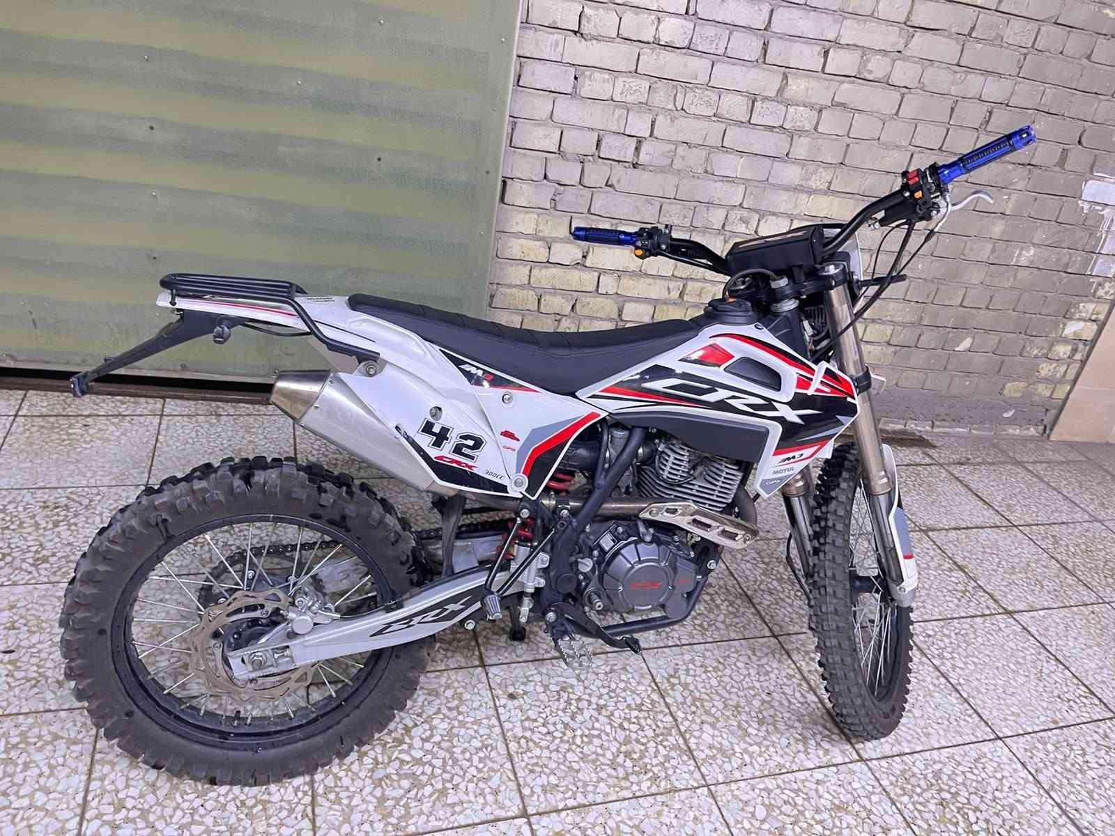 قفاز crx موديل ٢٦
حجم 300
نضافه فول
مكينه وكير خير من الله 
دراجه كاملة مكمله ع حسب الاصول 

سعرها 1,500 وبيها مجال 
مكانها بغداد الدورة
واتساب 
***********
