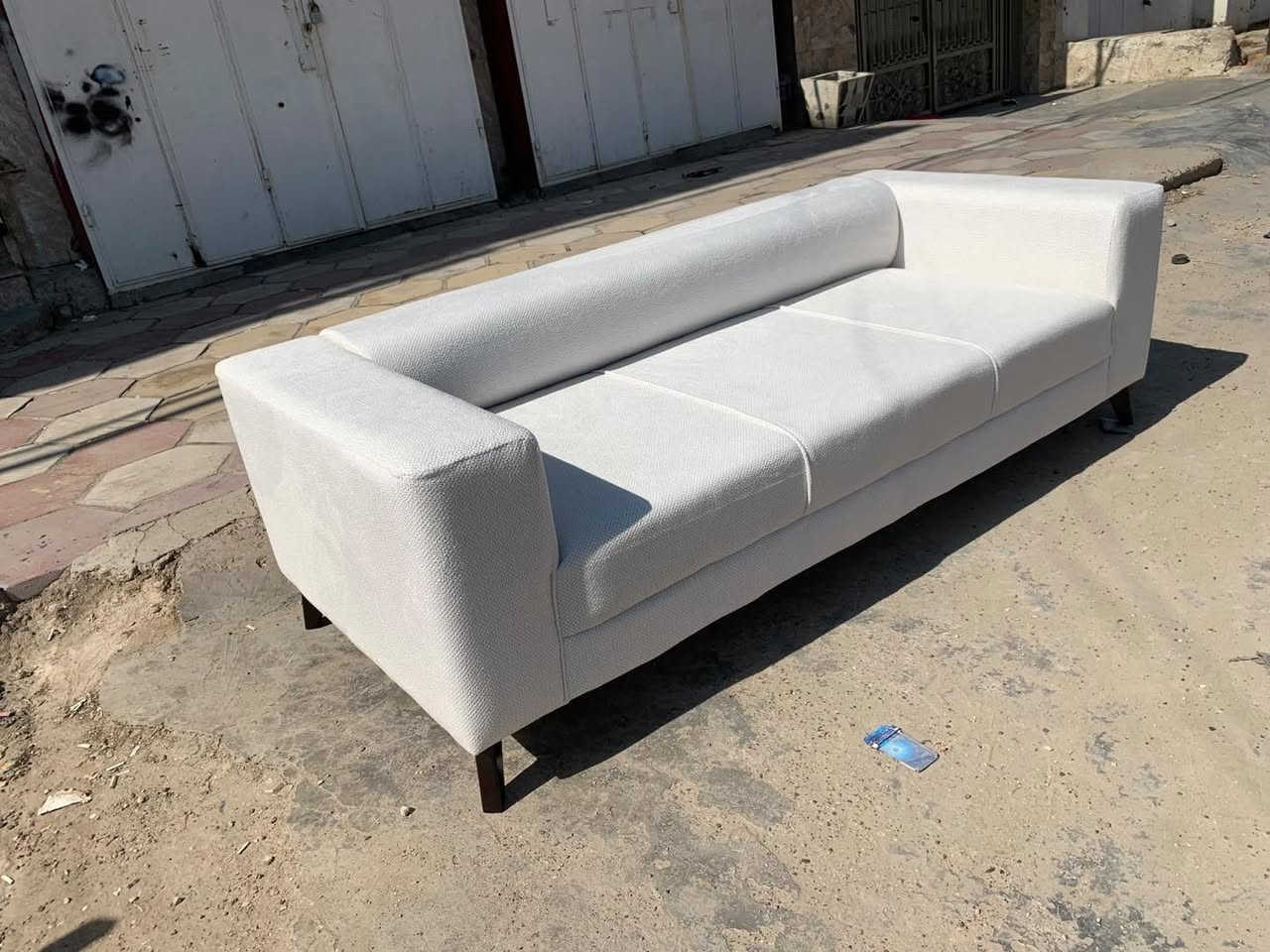 🛋️ دوشمة أبو أحمد للأثاث الحديث 🛋️
من المعمل إلى منزلك مباشرة.. أناقة التصميم وراحة تدوم! 🏠✨
✅ تفصيل أطقم قنفات بأحدث الموديلات (كلاسيك ومودرن).
✅ تجديد ودوشمة القنفات القديمة بأفضل أنواع الأقمشة والإسفنج.
✅ خامات من الدرجة الأولى وأسعار تنافسية تناسب الجميع.
📍 العنوان: بغداد - الشعب - حي التجار - مجاور أسواق العراق.
📞 للحجز والاستفسار: ***********
دوشمة أبو أحمد.. اختيارك الأول للجودة والجمال.
