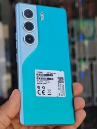 كامون 40 برو 5G • ٢٥٦ جيجا • رام ١٢+١٢