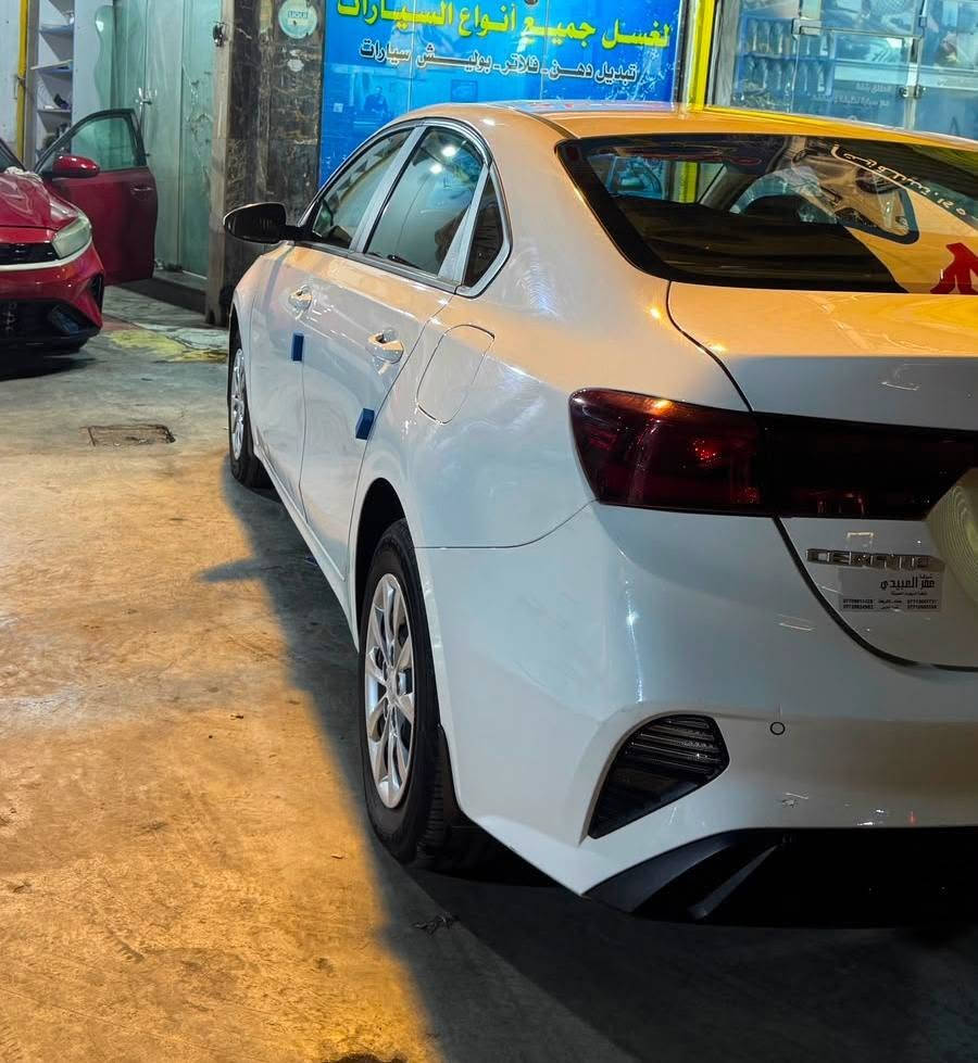 🚗 للبيع | كيا سيراتو خليجي 2024
✅ موديل: 2024
✅ خليجي
✅ رقم بغداد
✅ محرك 2000 سي سي (4 سلندر)
✅ الممشى: 83 الف
✅ مكفولة (كفالة عامة من التبديل والمعجون فقط بارد موضحة مقطع فيديو+ كفالة المحرك والكير )
✅️ رقم انكليزي هزه جديده لايت زنون 

الملاحظات: 

* خدوش بسيطة بالباب الخلفي الأيمن.
* ضربة خفيفة بحافة باب السائق فقط.

💰 السعر: 16,200 دولار
🤝 قابل للتفاوض مع المشتري الجاد.

📍 الموقع: بغداد – الكاظميه المقدسة 

📞 للتواصل: ***********

