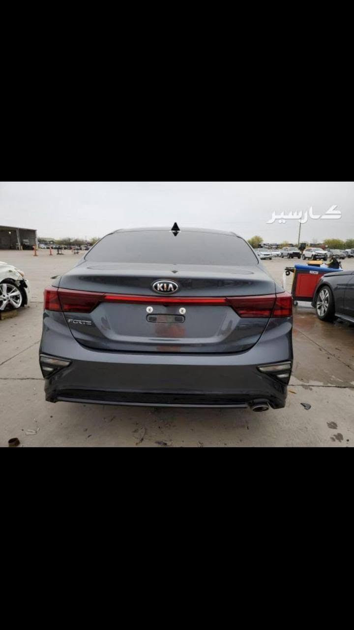 السلام  عليكم فورتي موديل 21 عميه بدون مواصفات وارد امريكي حادثه مثل ما موضع بالصور ممشاها  63 جاهزه مابيه أي نقص عارضها ١٢٨ وبيها مجال سنويه باسمي تحويل ثاني يوم للاستفسار ***********  غير متواجد علفيس مكاني بغداد حي العامل

نص مكتوب في الصور:
- كارسبير
- كارسير