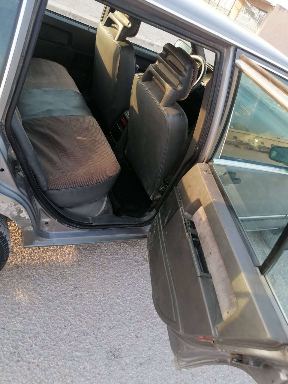 السلام عليكم سياره للبيع موديل 1990 بيع فقط
السعر ٤٠ وبيها مجال بصيط سياره بسمي سنويه ل30
هزه صارلها سبوع جديده غير متواجد عل فيس سياره جاهزه من كلشي مكينه كير تبريد كهربائيات كلها شغاله
مكان نجف ***********
