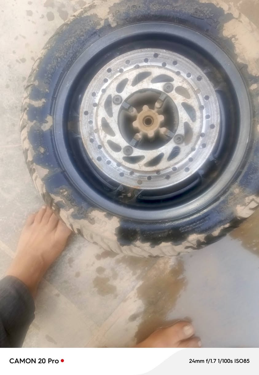 السلام عليكم ويل اوتاير جديد ما ل 06للبيع سعرهن اثنينهن ب30مكاني بغداد سبع اقصور ***********

نص مكتوب في الصور:
- CAMON 20 Pro
- 24mm f/1.7 1/100s ISO93
- 24mm f/1.7 1/100s ISO135
- CAMON 20 Pro • 24mm f/1.7 1/100s ISO85