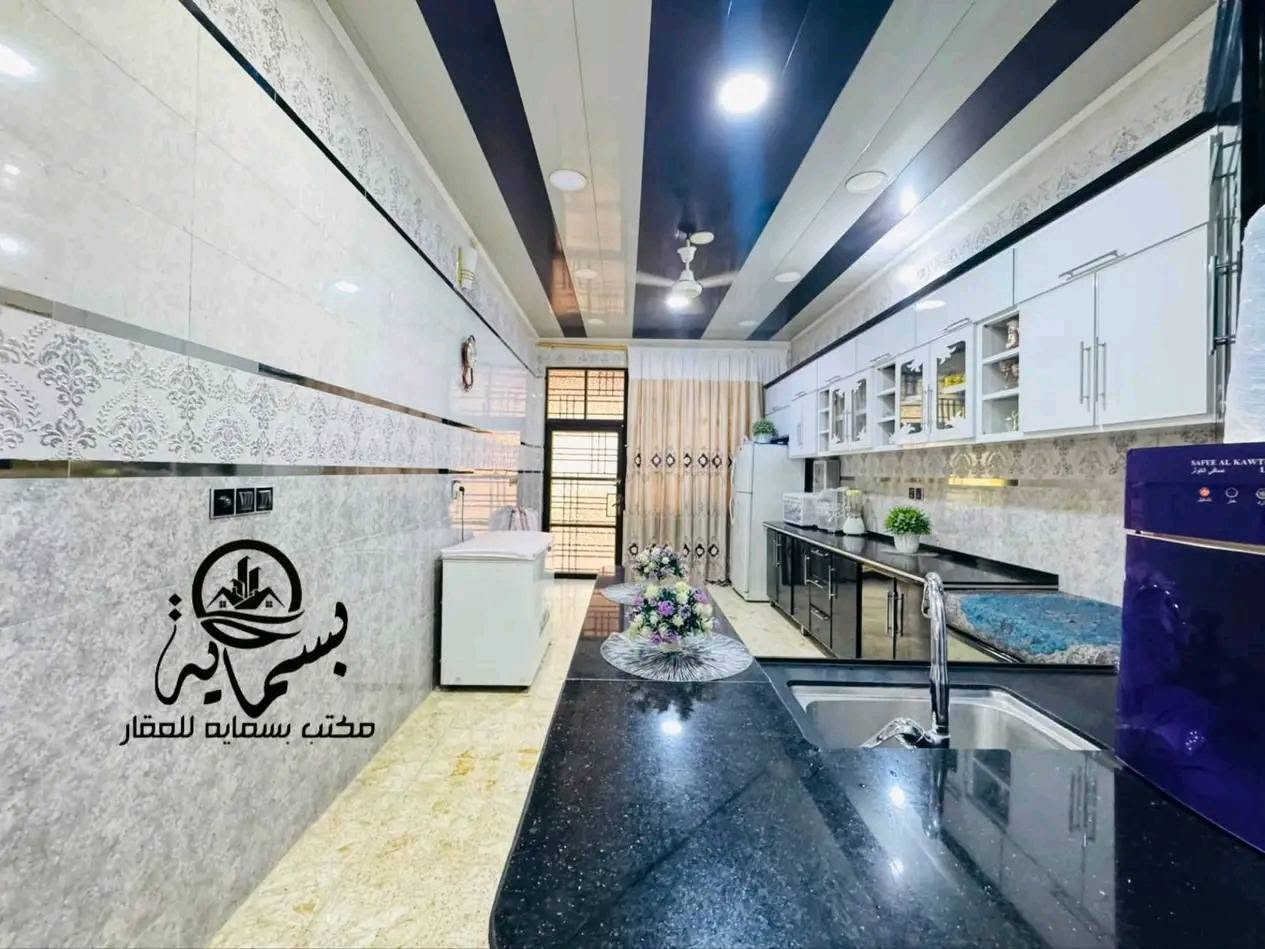ســـلام عــلـيـكـم

اكـتـب تـم يـتـم رد الـسـعـر فــوراً عـلـى الـخـاص 📩.

#دار_طــابـو_صرف_مـع_شـقـق_عـدد2_لـلـبـيـع_الـمسـاحـه375م

🔹#الـشـقـق_مـعـزولات_تـمـامـاً🔹

1. الـدار يـحـتـوي عـلـى 2 نــوم وصاله وكـلـيـدور ومطبخ حار بارد ومـجمع صحي مـع كـراج سـيـاره🚘 وحـديقه 🌹
2. الـشـقـق كـل شـقـه تـحـتـوي عـلـى 2 نــوم وكـلـيـدور ومـطـبـخ ومـجـمـع صـحـي 
-📍عـنـوان الــدار حـلـه نـادر الـثـانـيـه خـلـف مـعـمـل الـنـسـيـج قــرب مـدرسـة الـوائـلي الابـتـدائـيـه 

📍عــنــوان الـــمــكــتــــــب‼️
💢مـكـتـب بـسـمـايـه لـلعـقـار💢
حـلـه نــادر الــثــانــيــه مــقــابــل مــول اهــل الــخــيــر 2 ســابــقــاً💢

خـــــ♾️ـــاص او الاتـــــــ📞ــــصـــال

*********** مــحــمــد قــاســم

*********** عــلــي قــاســم

*********** المـكـتب

نص مكتوب في الصور:
- بسماية مكتب بسمايه للعقار
- بسماية مكتب بسماية للعقار
- مكتب بسمايه للعقار
- مكتب بسماية للعقار
