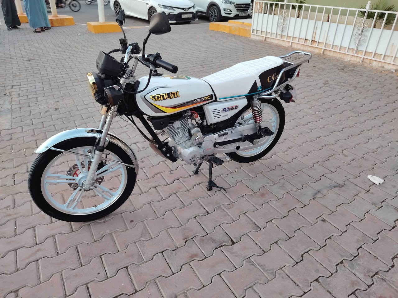 س ع ماطور خمسه كير سلف سونيك الأصلي باب اول نضيف كلش محرك كير كهربائيات دشبول كامل شغال مابي اي نقص جاهزه الدرجه موديل 22 الشراي يجي خاص رقم موبايل *********** المو شراي لا يكسر بل سعر الدراجه كله وضع بلاد مال شركه السعر 580 بي مجال
