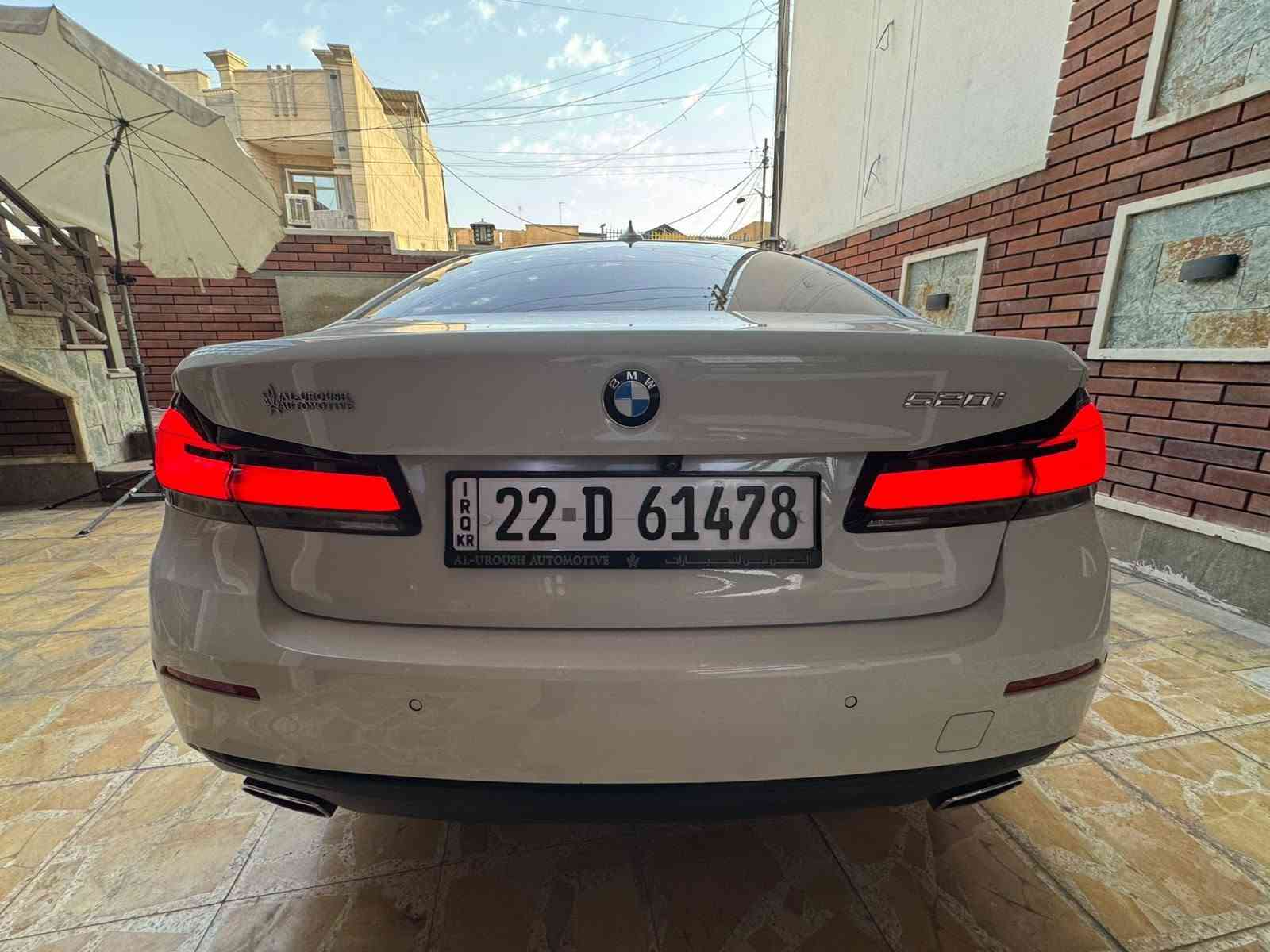 BMW 520 — موديل 2021 | وكالة العروش
السعر: 289 ورقة
للاستفسار: ***********
العنوان: بغداد – الدورة – شارع أبو طيارة

BMW 520 موديل 2021 وارد وكالة العروش، سيارة مميزة جداً بحالة راقية ومواصفات متكاملة، مع داخلية بلون قرميدي مميز.

أبرز المواصفات والتجهيزات:

• محرك BMW TwinPower Turbo
• ناقل حركة أوتوماتيك
• داخلية جلد بلون قرميدي مميز
• مقاعد كهربائية
• ذاكرة للمقعد
• شاشة وسطية كبيرة
• نظام ملاحة
• كاميرا خلفية
• حساسات أمامية وخلفية
• تشغيل بصمة ودخول ذكي
• فتحة سقف
• تحكم بالمقود
• تحكم بالمقاعد والمرايا كهربائياً
• إضاءة داخلية Ambient
• نظام صوتي متطور
• مثبت سرعة
• أنظمة BMW للسلامة والثبات
• جنوط BMW أصلية
• جميع الصيانات الدورية منفذة لدى وكالة العروش
• السيارة جاهزة من كل شيء
• ترخيص تضليل ساري المفعول
• رقم أربيل باسمي

سيارة نظيفة ومحافظة عليها، وصيانتها بالكامل لدى الوكالة، وجاهزة للاستخدام مباشرة.

السعر: 289 ورقة
للاستفسار: ***********
الموقع: بغداد – الدورة – شارع أبو طيارة بغداد, العراق
