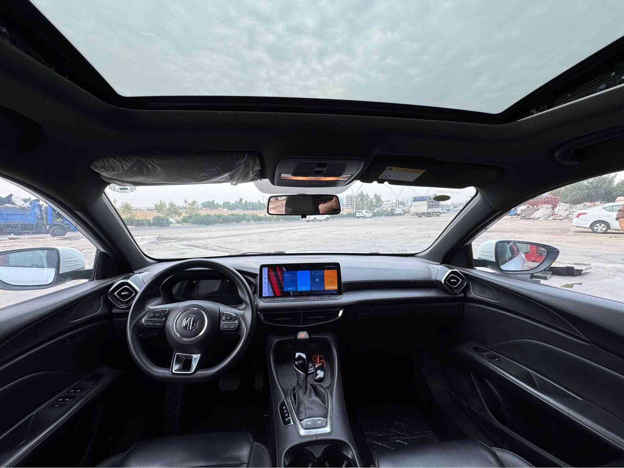 MG GT 2025 Full 
مواسەفات : پێش و پشت لید ، ولی کەپ ، ئاوێنە ئیشاڕە ، ئاوێنە شەفت ، سلایت ، پێنج کامێرا ، کوشن جلد 
سبوغ تەعدیل تەزرە گێڕ مەکینە بەشەرت 
نرخ : 117$ 
مکان : اربیل معرض باز کارس 
*********** أربيل, العراق
