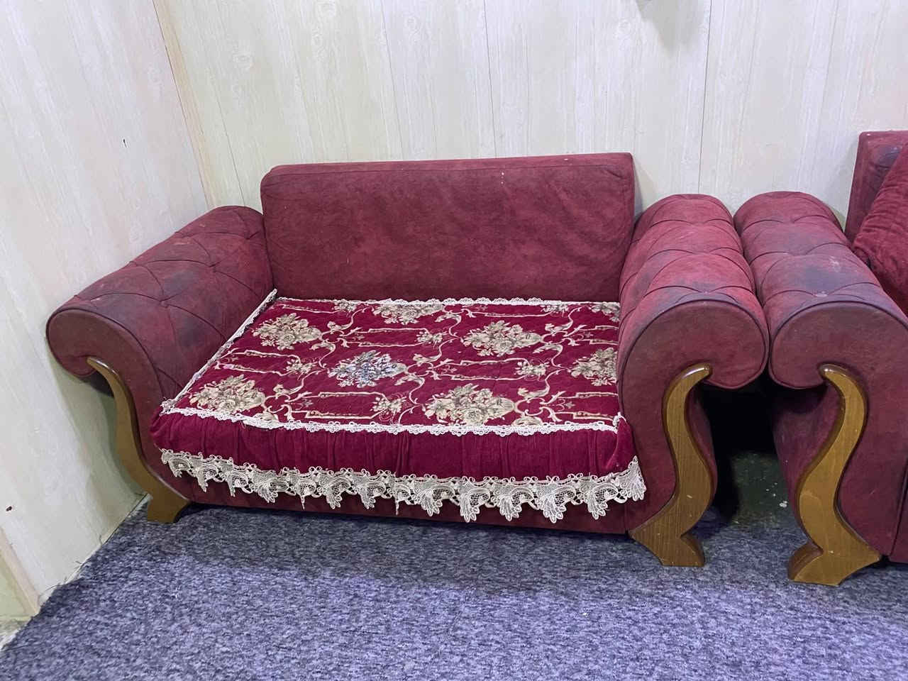 تخم للبيع تركي السعر مناسب العنوان بغداد الامين *********** واتساب فقط
