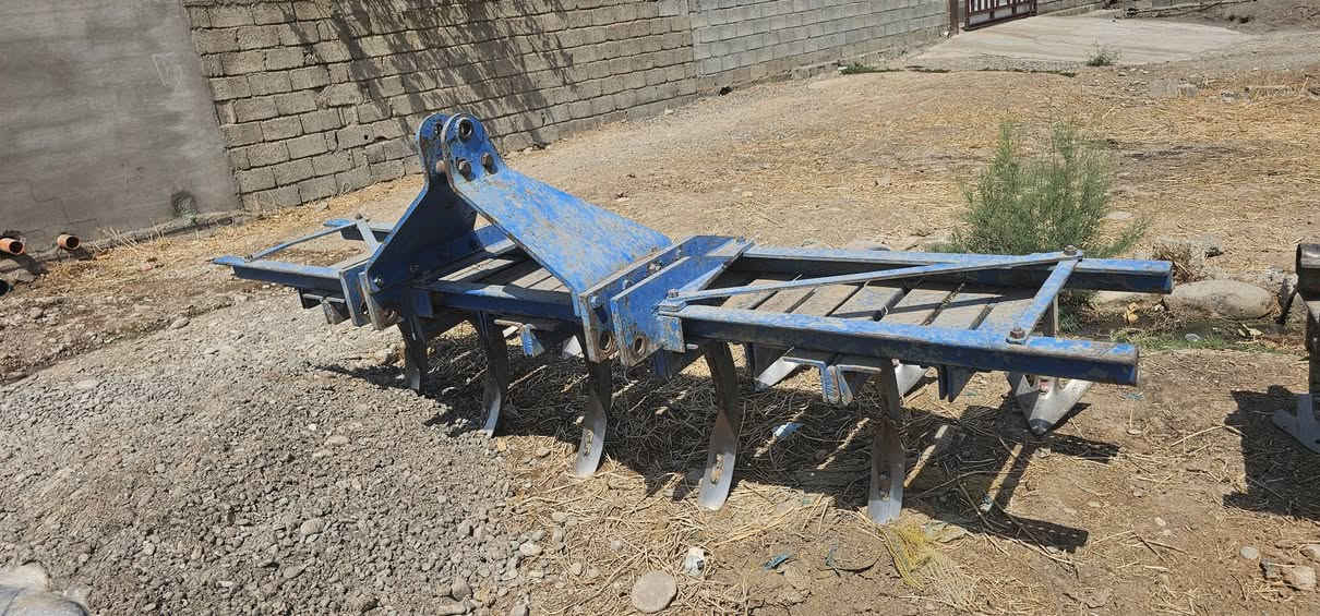 بۆ فرۆشتن 13قۆڵ بس کراوەتە 11 دوو قۆڵەکەی تریش ڵەگەڵە
***********
