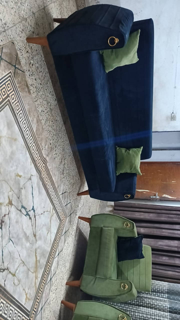 تخم 8 مقاعد اخو جديد إي ضرر مابي نضافه فوول سعره 225بي مجال بل حقيقة كلش حلو ضالمته صور مكان البياع  *********** يوجد واتساب
