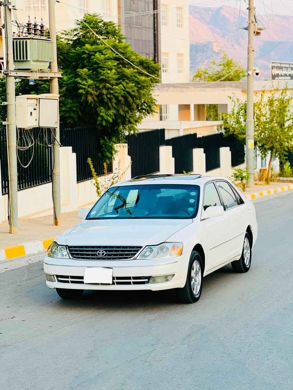 ماشلا نومه له جوانى
سه ياره كه دوبه يه نه موسه نه براوه 
ماشلا سفره نمونه له جوانى ته نها(٧٠)هه زار رؤيشتوه 
مؤديل٢٠٠٤
كوشن جلد
كوشن هيته ر 
كوشن كاره با 
كوشن غزن
شاشه
سلايد 
كامل مه سروفه سه ياره 
نرخ١٠٥گلا مه جالئ كه م 
***********
