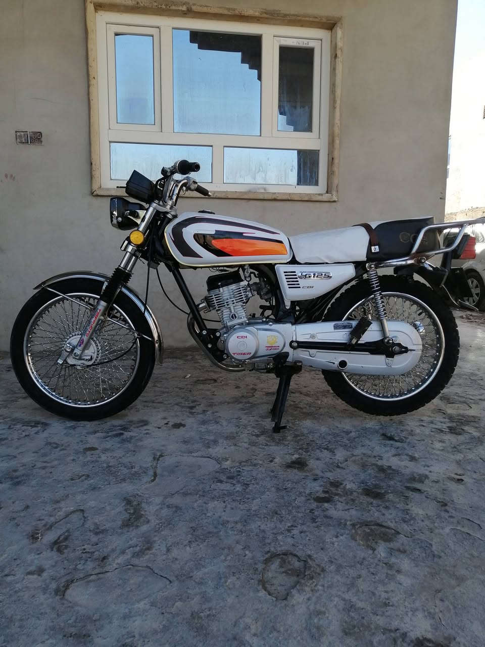 للبيع ابو درع بس بعت درعها وضع شركه مامفتوح سعرها 550 وبي مجال *********** ***********
