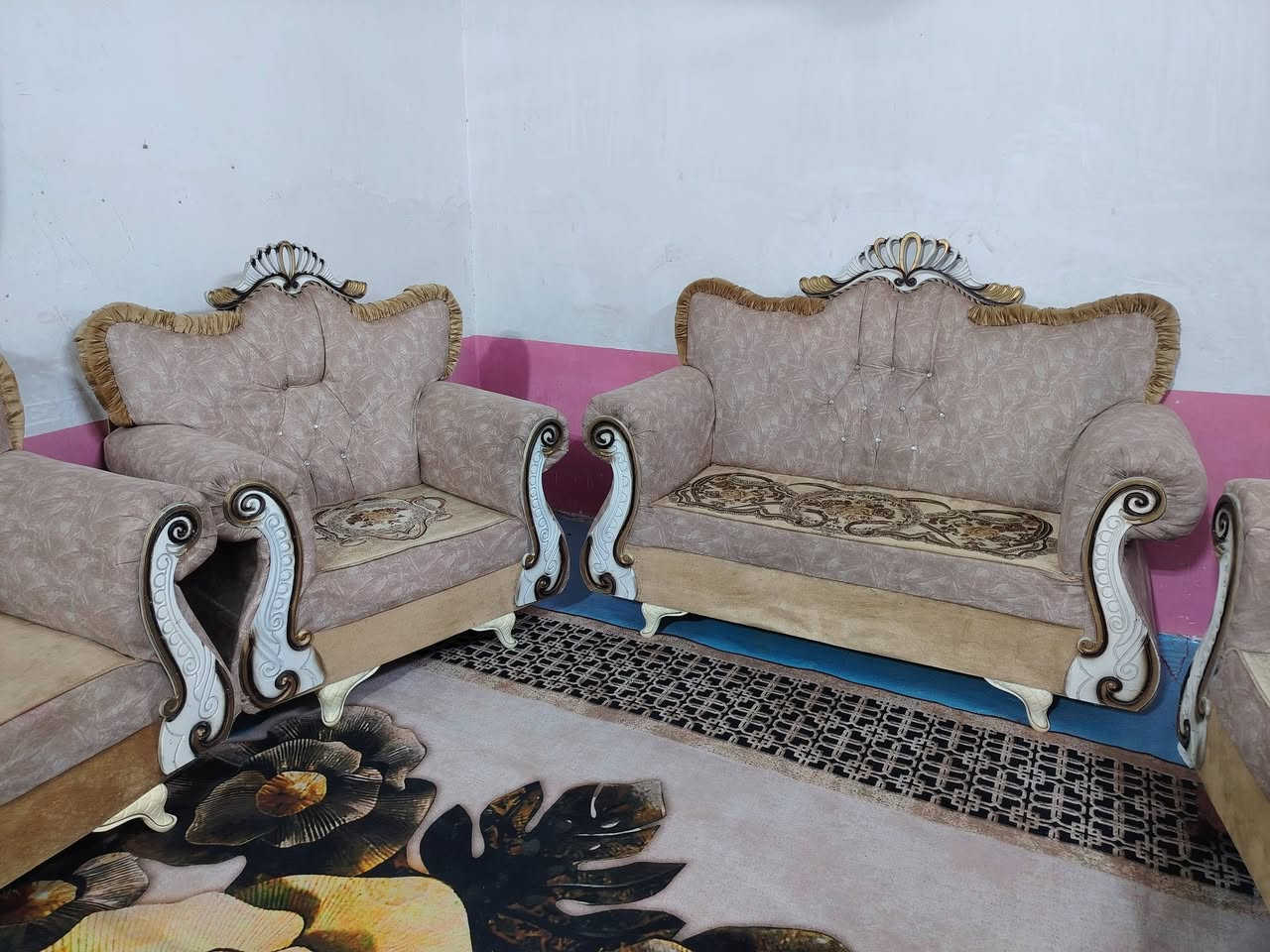 صوفا ملكي • ١٠مقعد • توصيل كربلاء