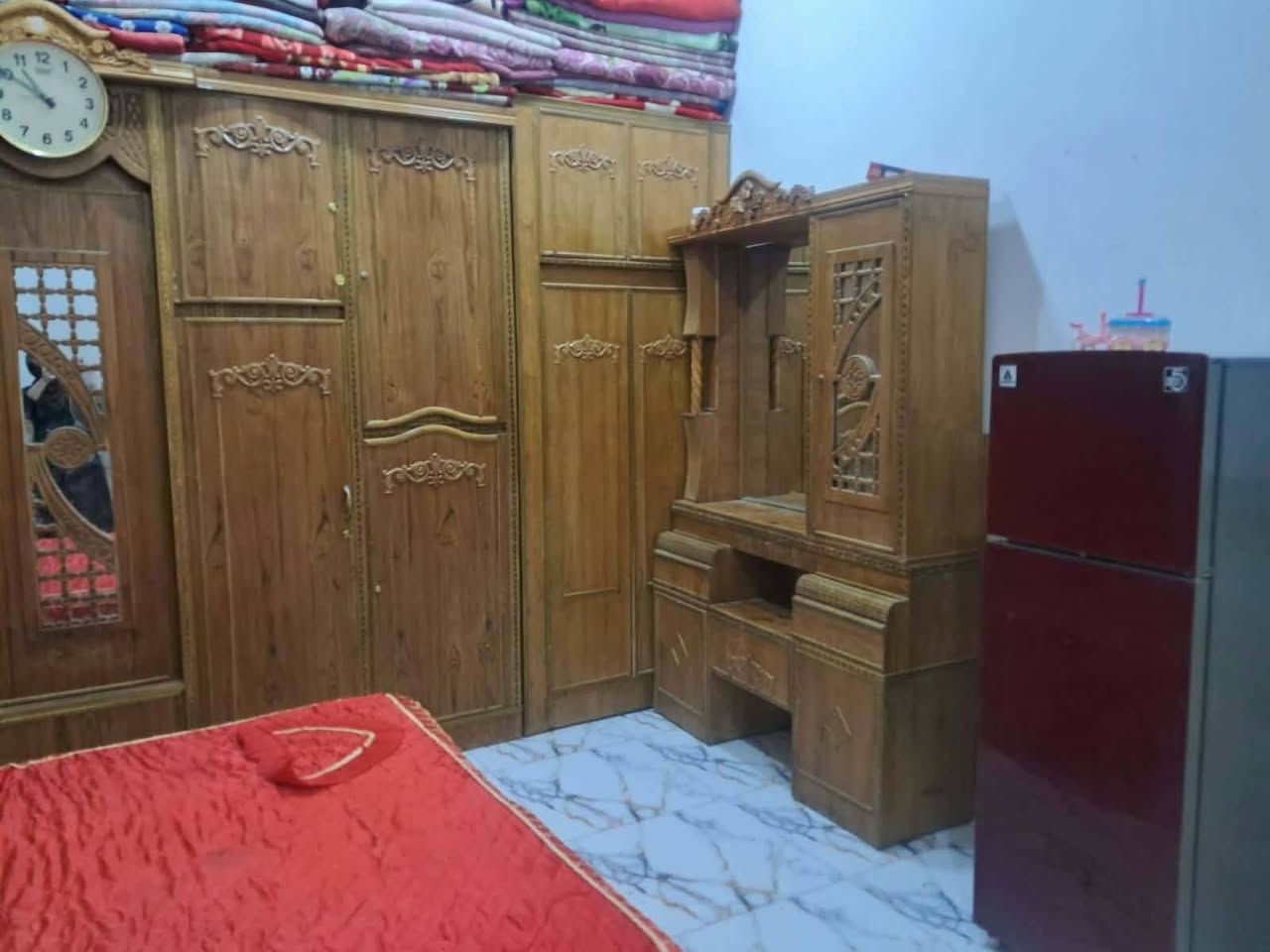 غرفه صاج عراقي نضيفه صارله سنه من شتريته حتى صبغ بعدهي مامصبوغه سعره 950 كربلاء طويريج الخيرات ***********
